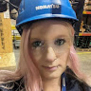 Meet your Posher, Chloe